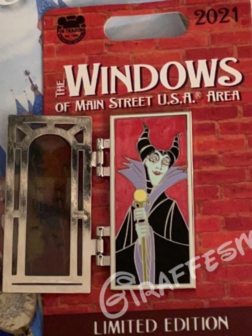 2021 Disney Windows of Main Street Maleficent Pin LE 3000 In hand
